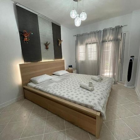 Comfy Myrvalis Apartment Агия Триас Екстериор снимка